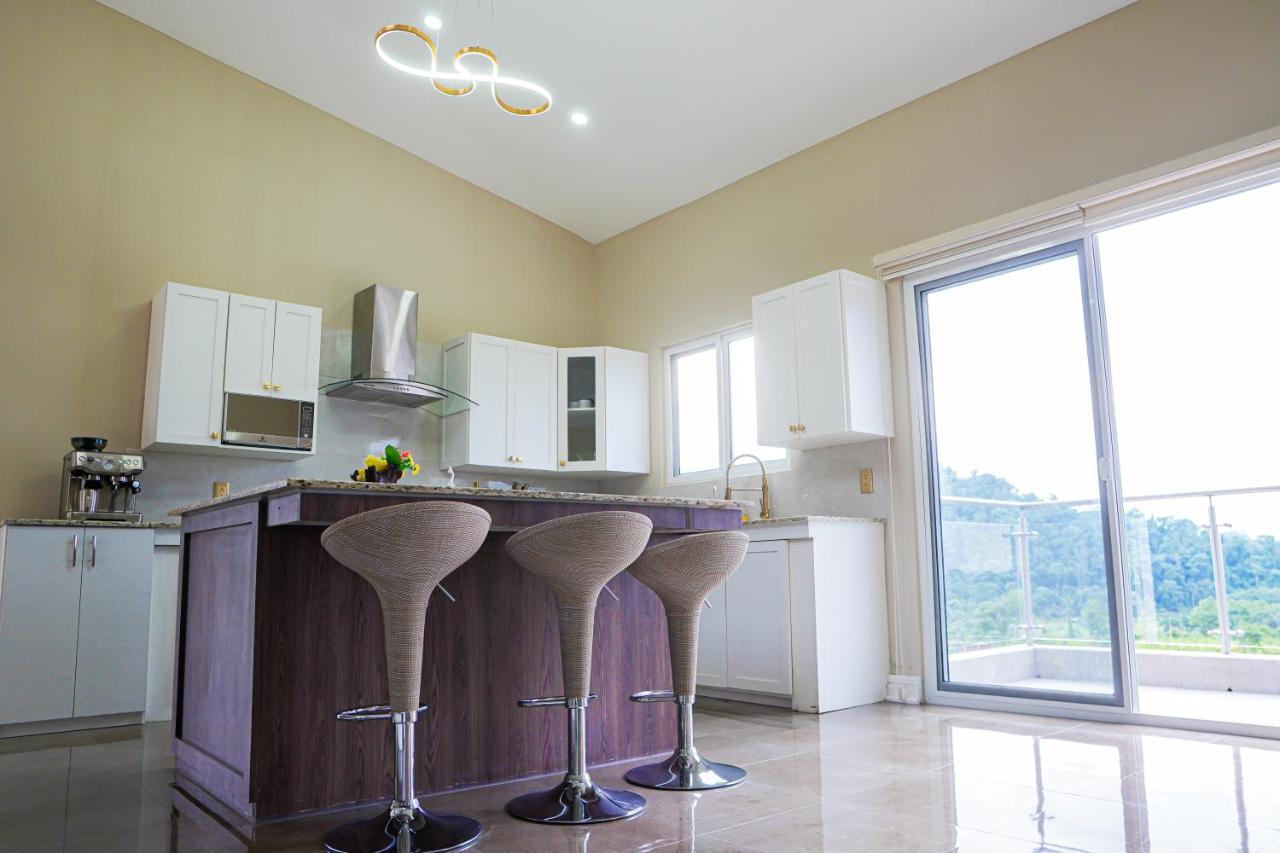 The View Hotel Cumanda  外观 照片