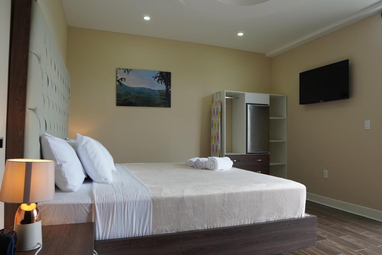 The View Hotel Cumanda  外观 照片