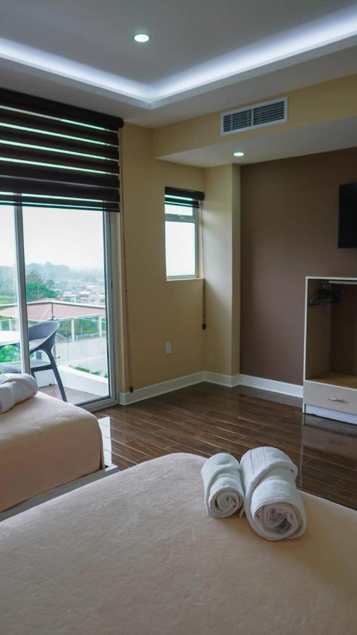 The View Hotel Cumanda  外观 照片