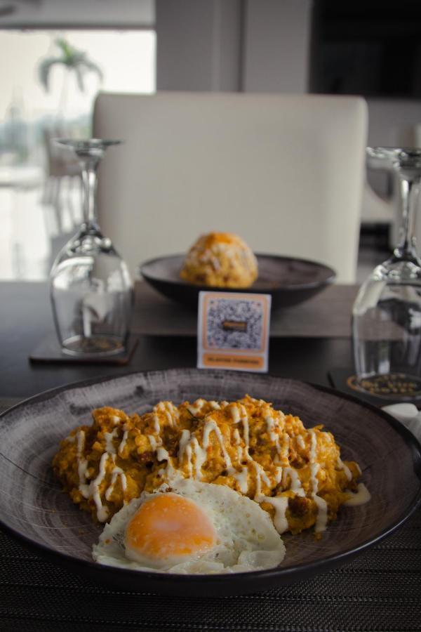 The View Hotel Cumanda  外观 照片
