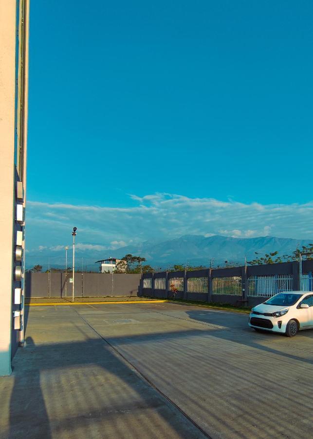 The View Hotel Cumanda  外观 照片